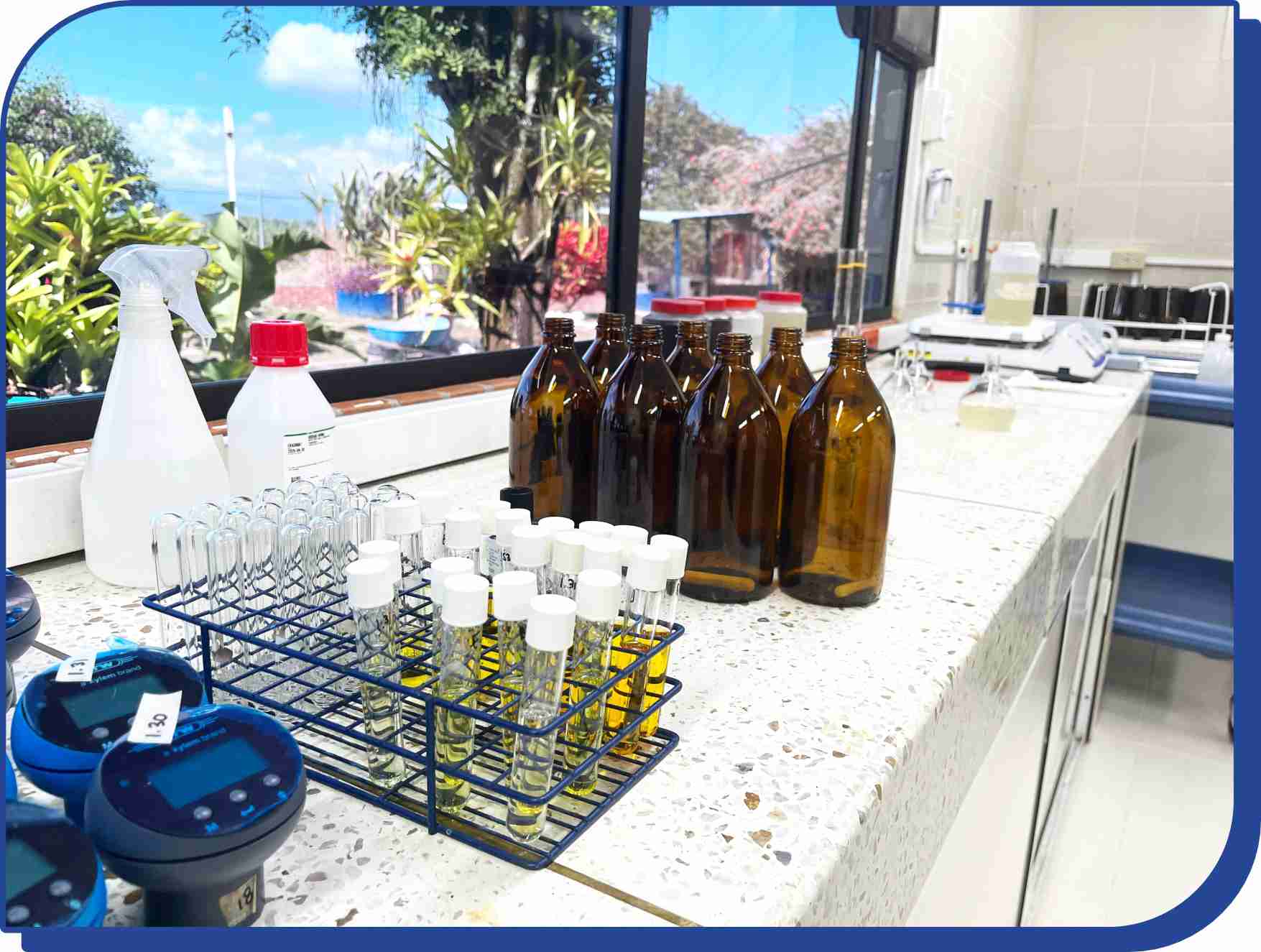Laboratorio de Análisis de Agua Residual Laboratorio de Análisis de Agua Residual